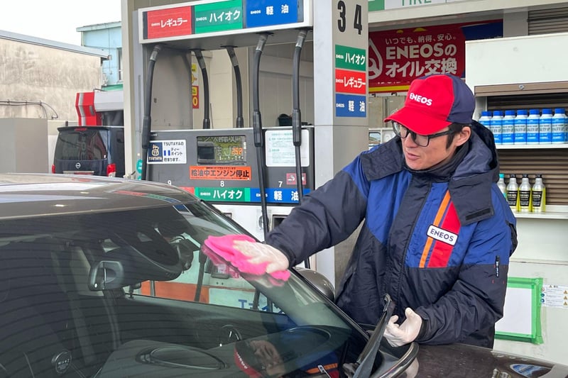 ※バイク/自転車通勤OK🏍️※⛽️SS経験者限定⛽️ 窓拭きチラシ配りのおしごと【ENEOS目黒本町SS】
