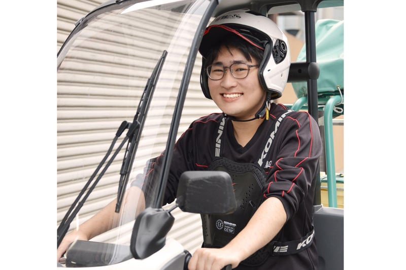 【銀のさら 上本町店】カウル付の三輪バイクあり！バイクデリバリースタッフ募集！！